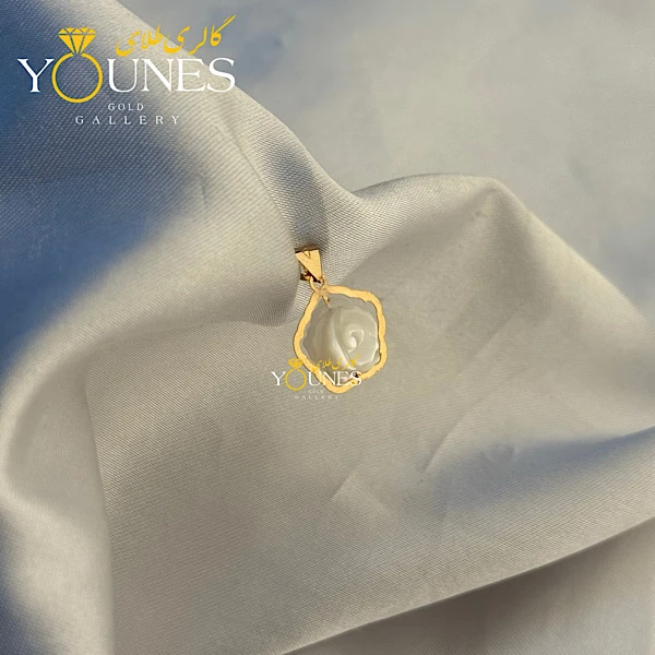 تصویر دوم آویز سواروسکی رز سفید طلا